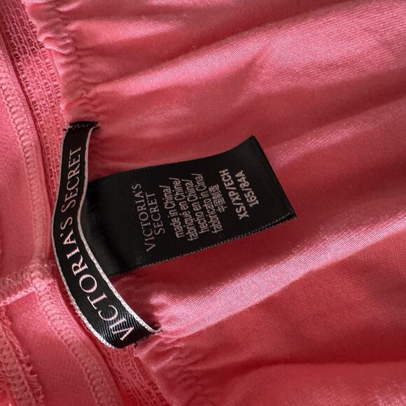 Victoria's Secret Babydoll Slip Size XS Pink Nightgown Lace Satin Silky Soft - Picture 4 of 4